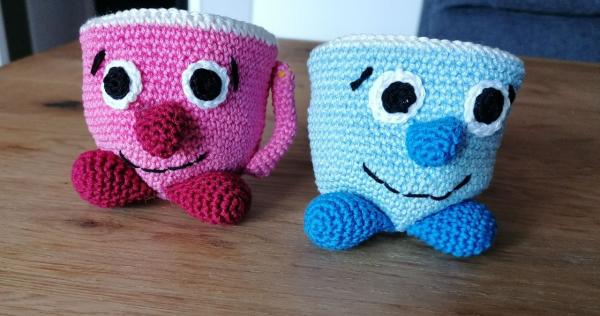 gehäkelte Deko Tassen